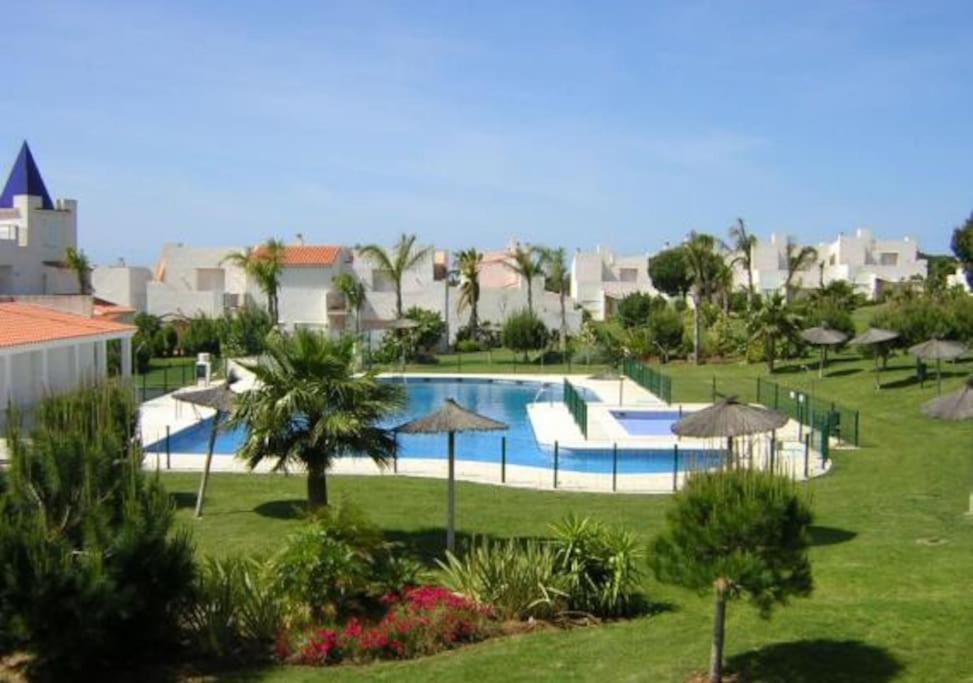 Adosado La Loma En Novo Sancti Petri Villa Chiclana de la Frontera Exterior photo